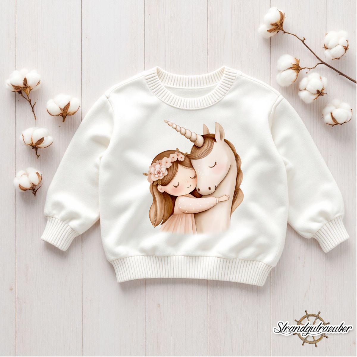 Buegelbild Mädchen mit Einhorn Buegelbild Mädchen mit Einhorn